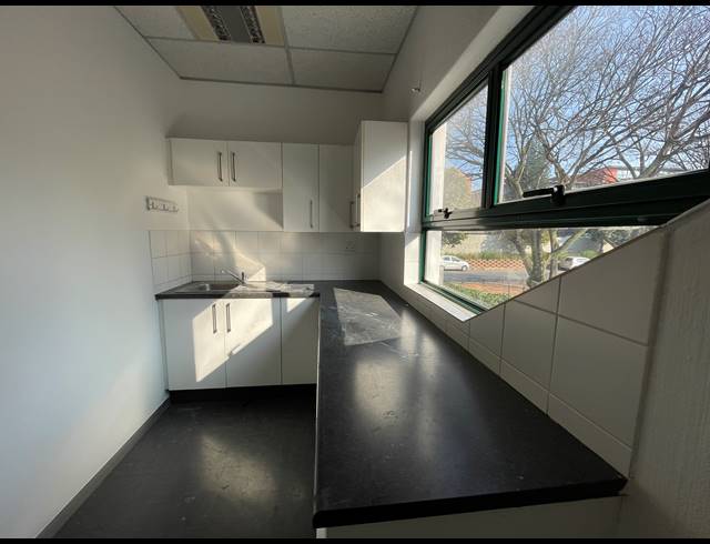 228M² OFFICE TO LET IN RIVONIA